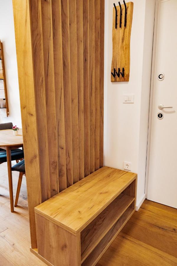 Woody - Comfy Apartment In Siska Ljubljana Exterior photo
