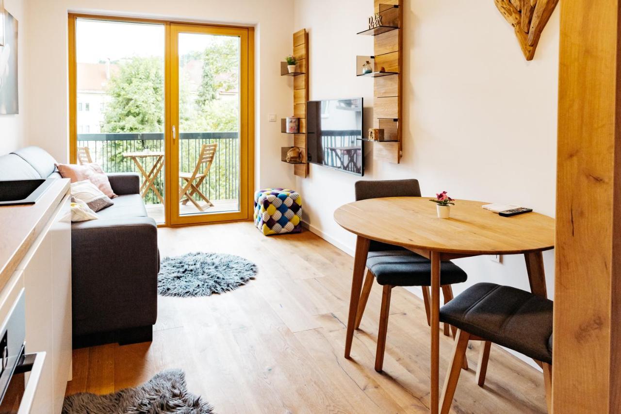Woody - Comfy Apartment In Siska Ljubljana Exterior photo