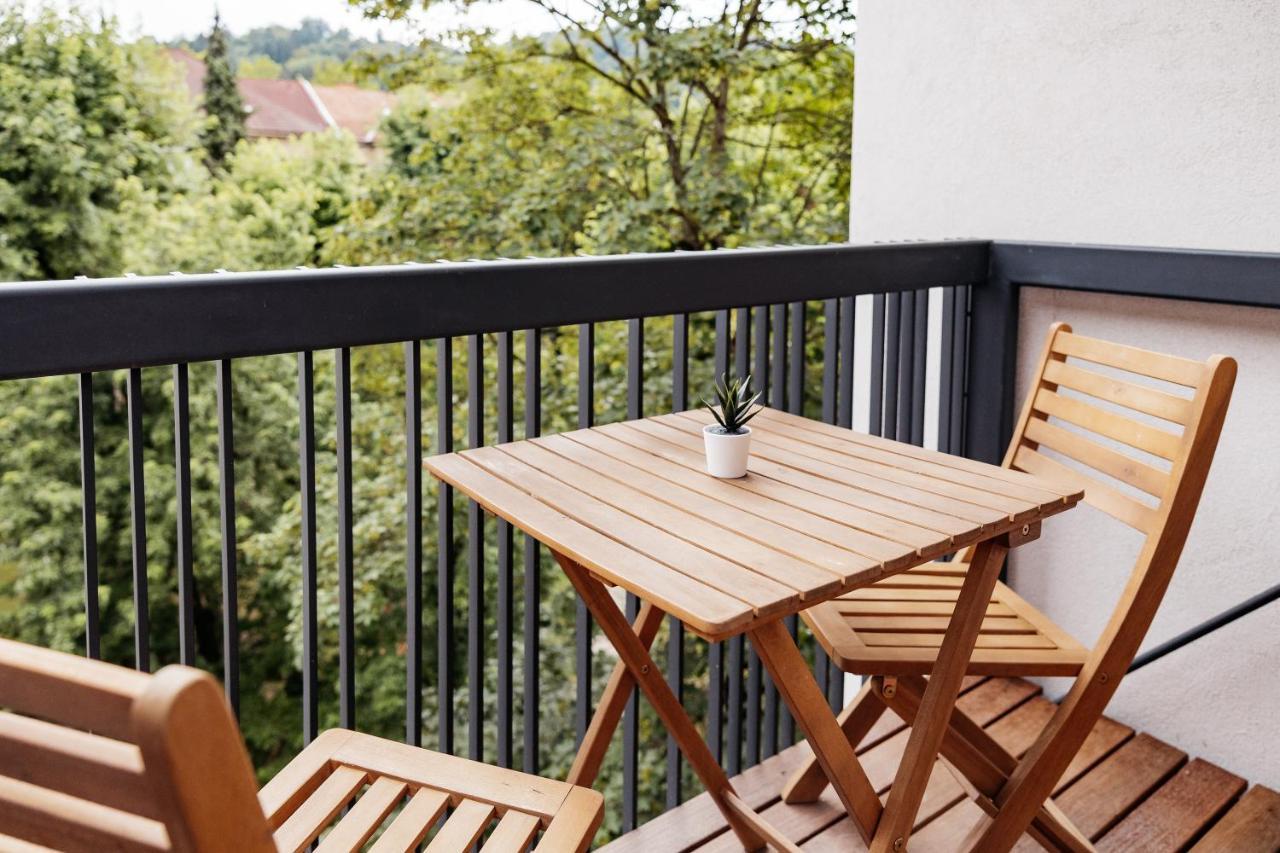 Woody - Comfy Apartment In Siska Ljubljana Exterior photo