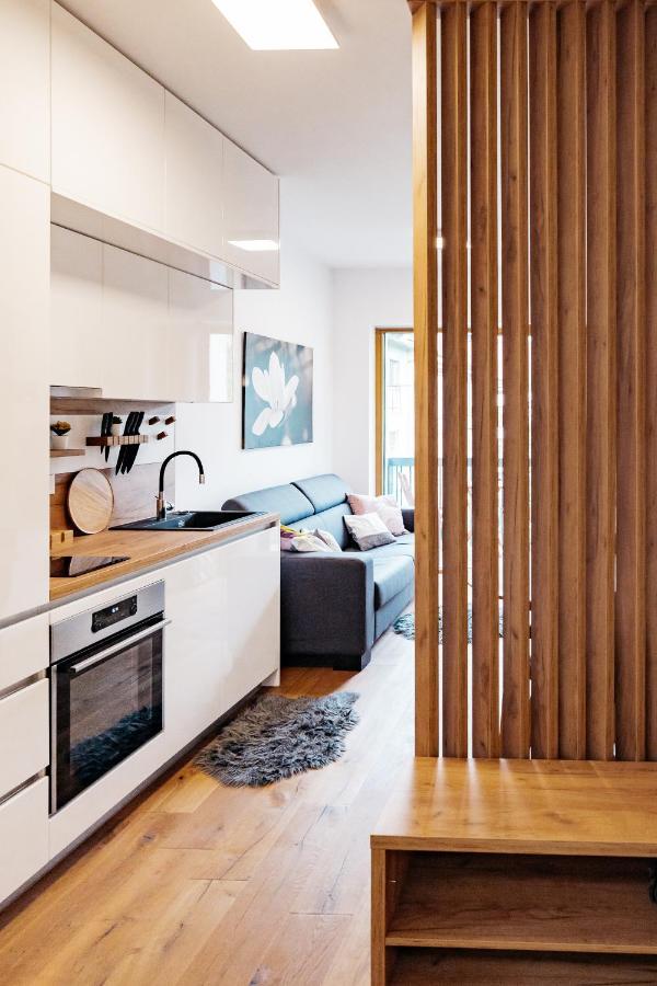 Woody - Comfy Apartment In Siska Ljubljana Exterior photo