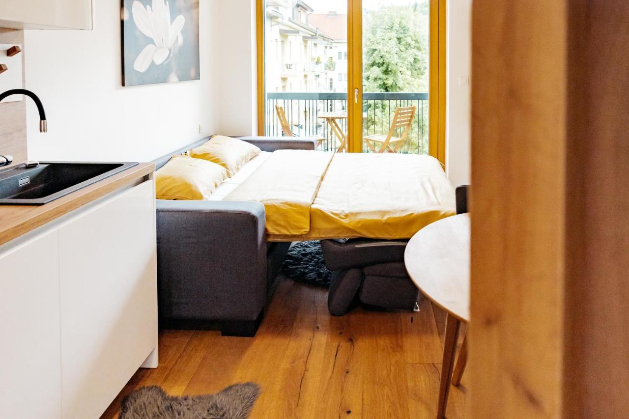 Woody - Comfy Apartment In Siska Ljubljana Exterior photo